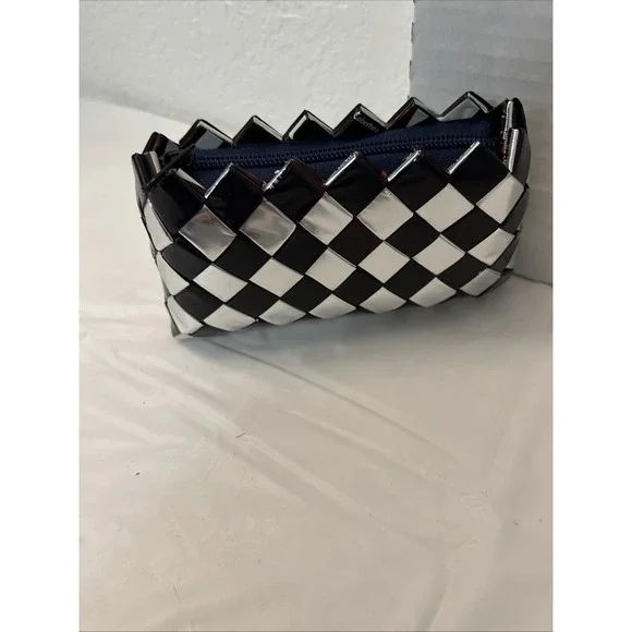 Candy Wrapper Zippered Wallet Coin Purse Black Silver 5.5 X 3.25 Metallic Bling - Picture 6 of 6